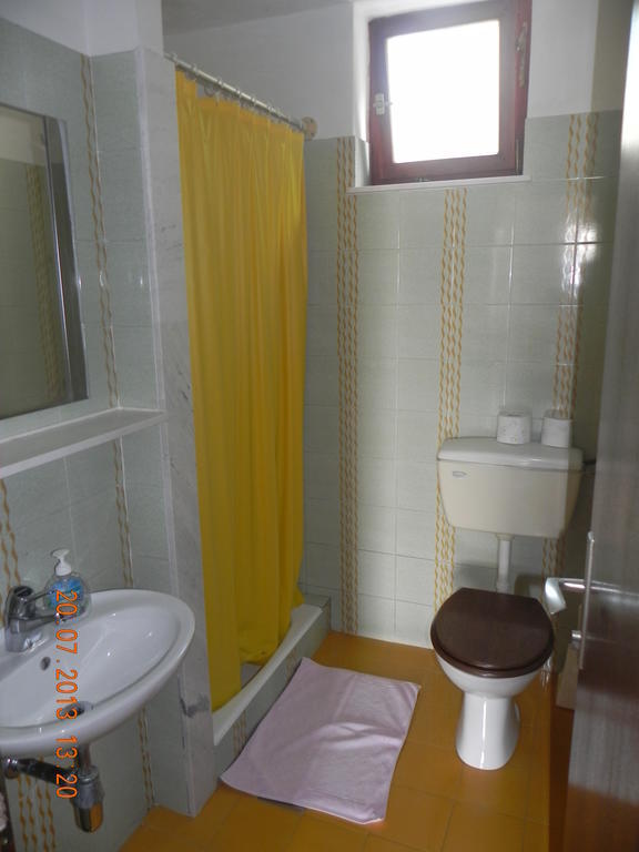 Rooms And Apartments Roza Порторож Екстер'єр фото