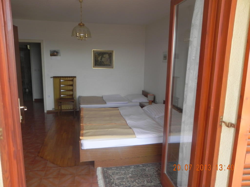 Rooms And Apartments Roza Порторож Екстер'єр фото
